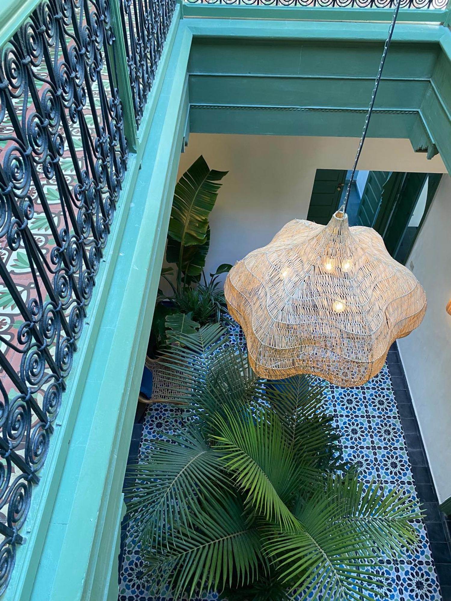 Le Palazzo Hotel Szavíra Kültér fotó