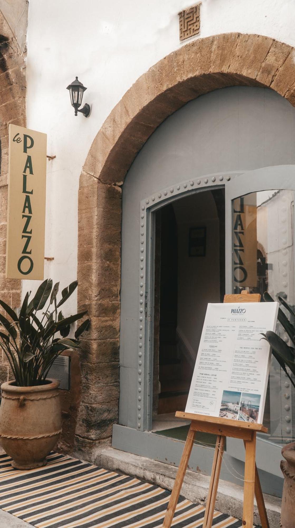 Le Palazzo Hotel Szavíra Kültér fotó